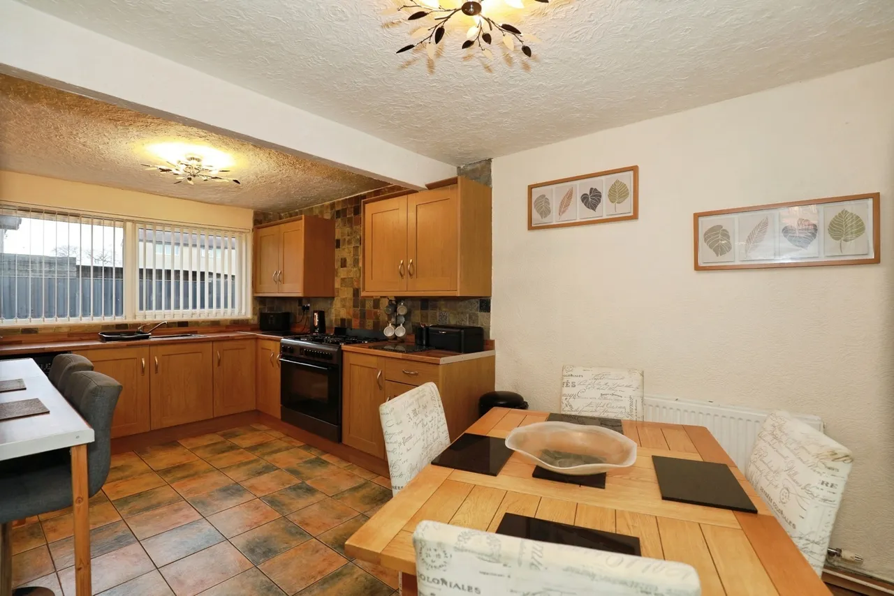 Bentley Grove, Winsford, Cheshire, CW7, photo 5