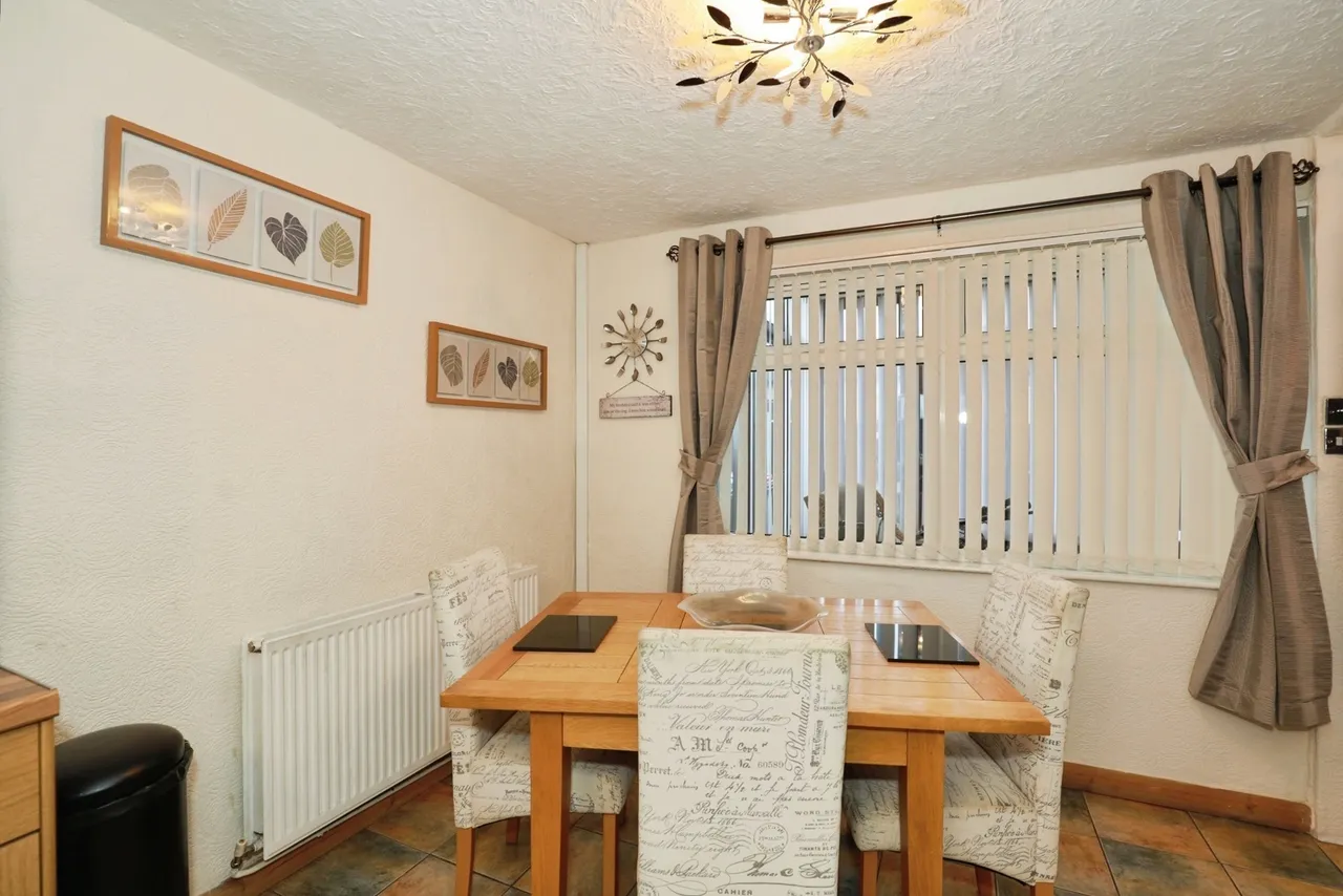 Bentley Grove, Winsford, Cheshire, CW7, photo 6