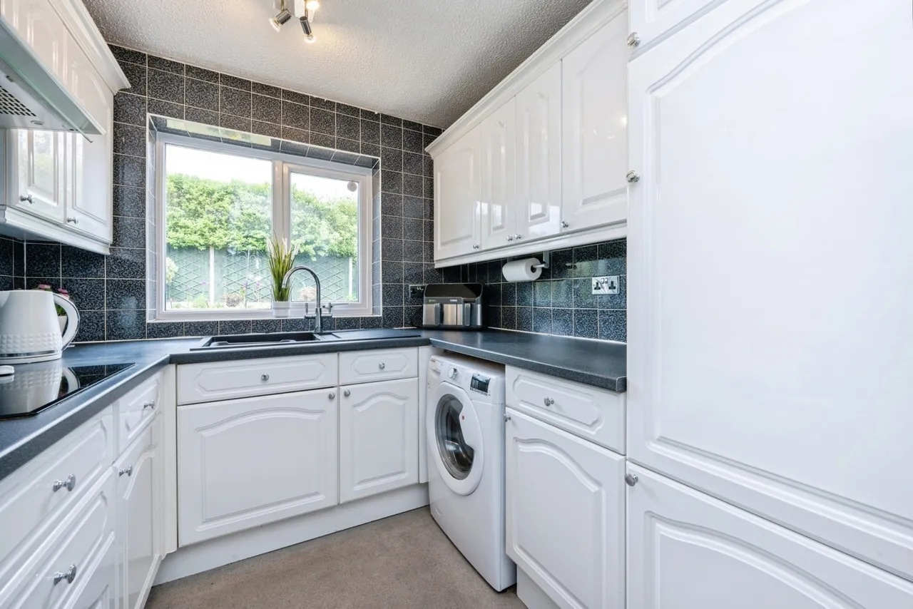 Manor Farm Way, Sharnbrook, Bedford, Bedfordshire, MK44, photo 17