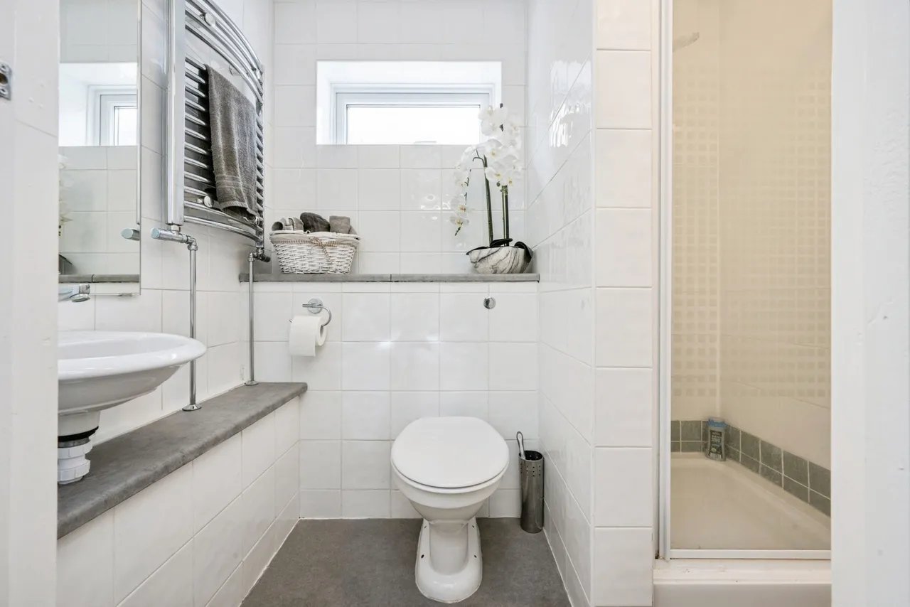 Manor Farm Way, Sharnbrook, Bedford, Bedfordshire, MK44, photo 6