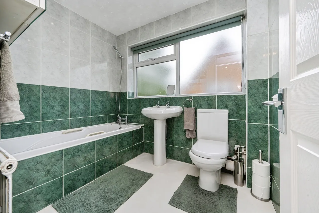 Manor Farm Way, Sharnbrook, Bedford, Bedfordshire, MK44, photo 11