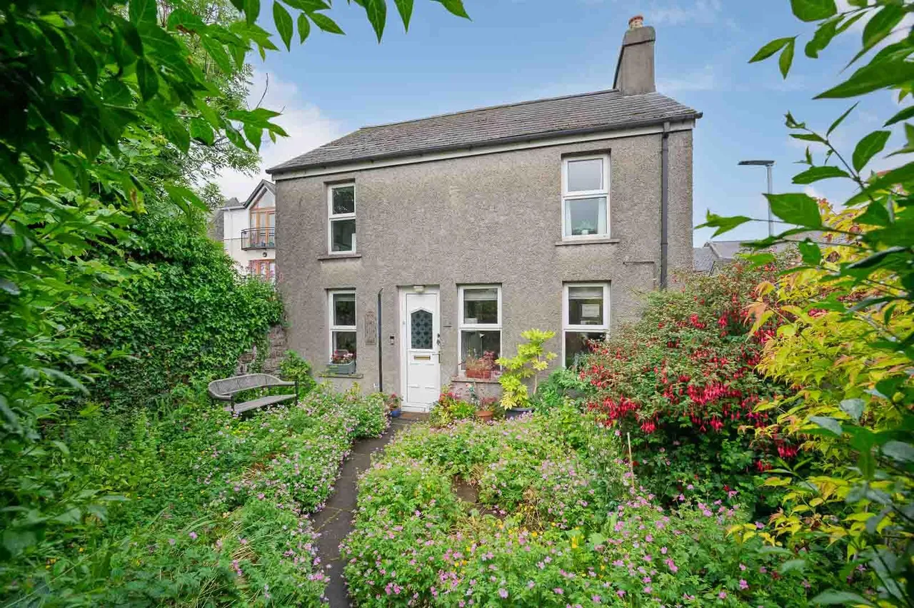 3 bed house for sale, Alexandra Place, holywood, BT18