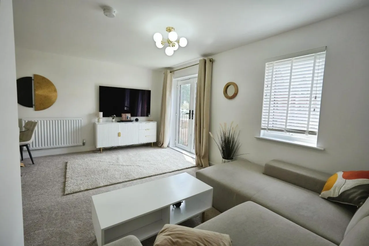 3 bed house for sale — Graduate Drive, Manchester