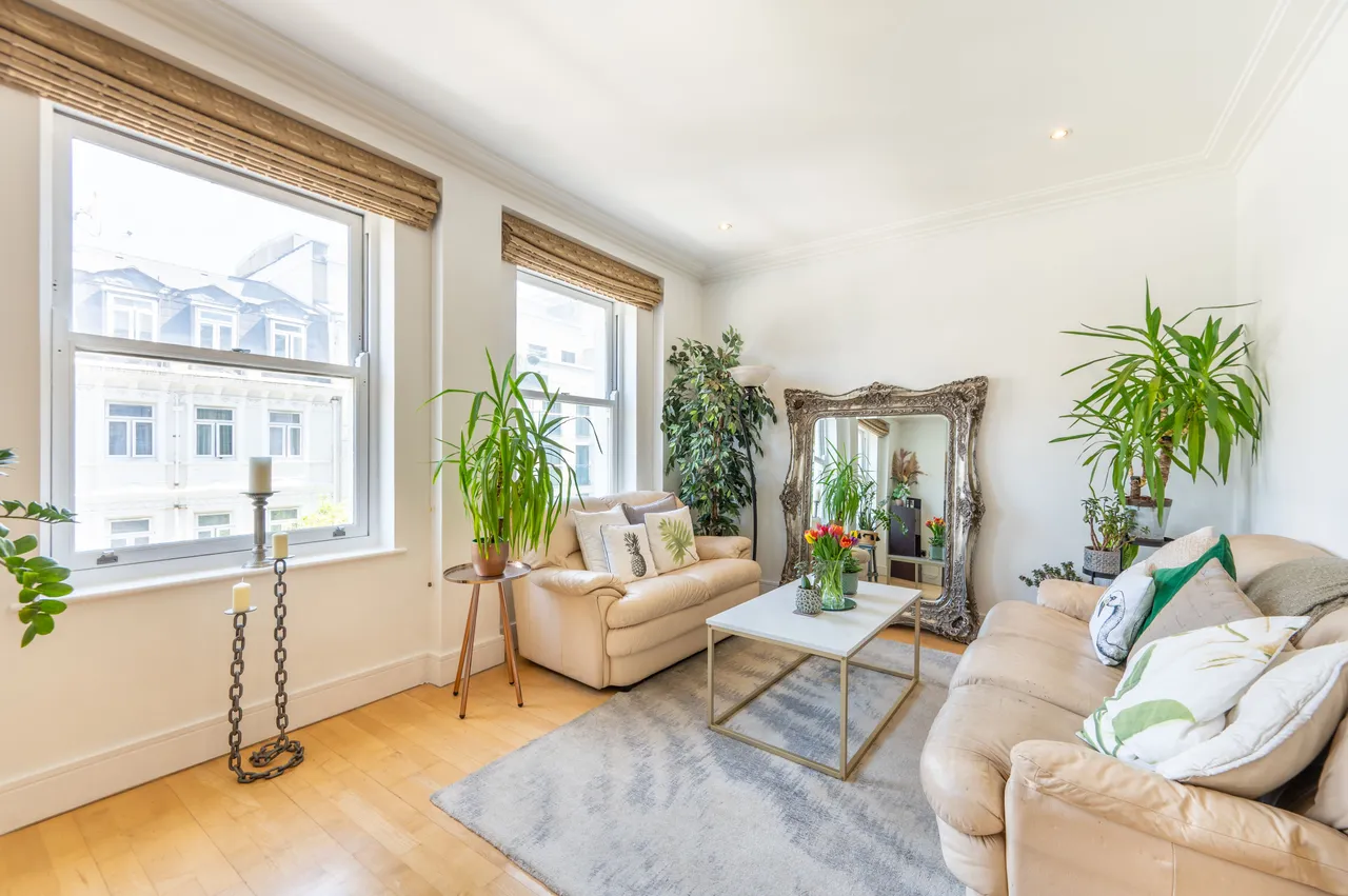 15 Centre Court Apartments, 69-71 Queensborough Terrace, London, photo 8