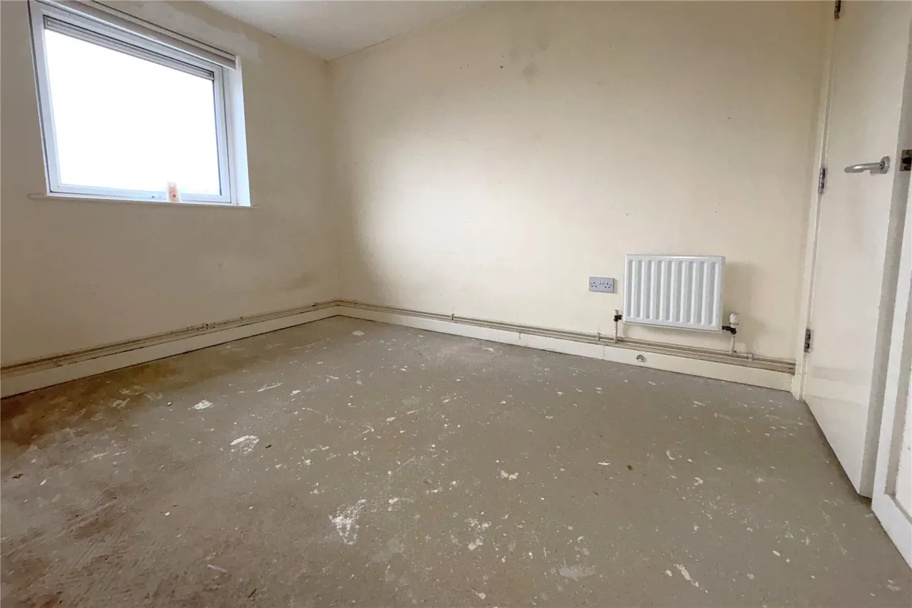 Yeoman Drive, Staines-upon-Thames, TW19, photo 5