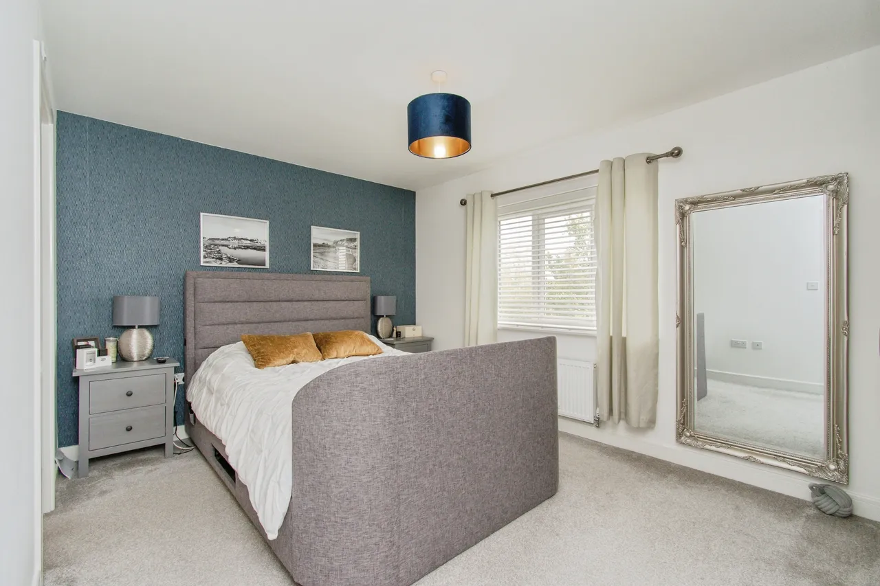 Craig Hopson Avenue, Castleford, photo 8