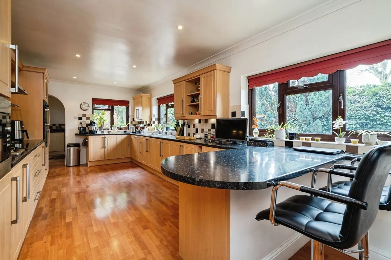 Tunstead Road, Hoveton, Norwich, Norfolk, NR12, photo 5