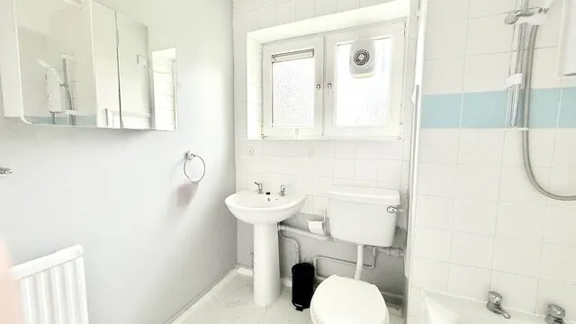 Woodford Green, IG8, photo 3