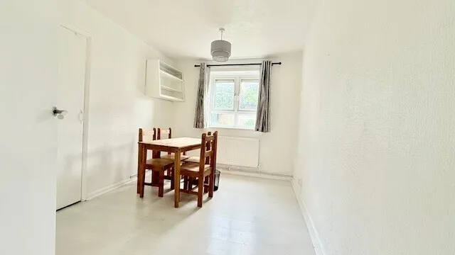 Woodford Green, IG8, photo 5