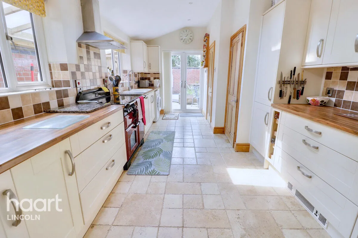 Newport, Lincoln, LN1, photo 7