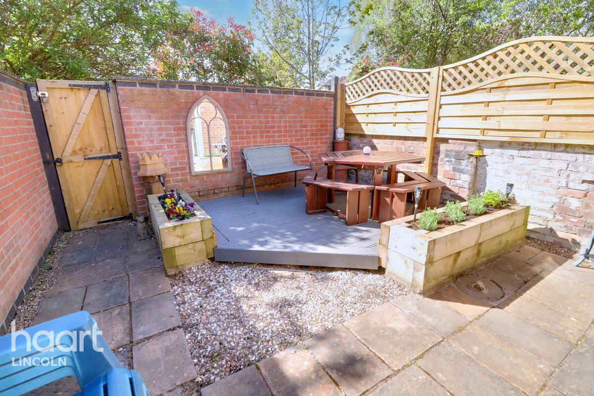 Newport, Lincoln, LN1, photo 18