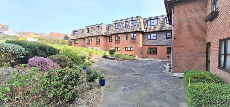 1 bed property for sale — Rayleigh Road, Eastwood, Essex, SS9 5PZ