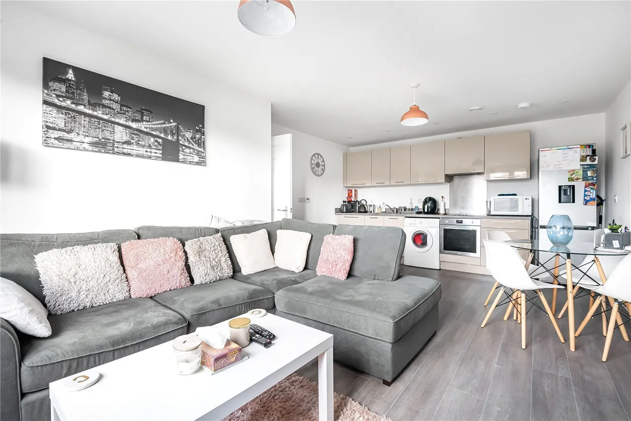 1 bed property for sale, Deanfield Avenue, Henley-on-Thames, RG9