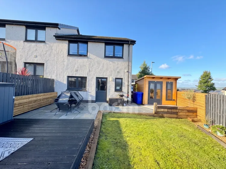 Auldlea Gardens, Beith, KA15, photo 2