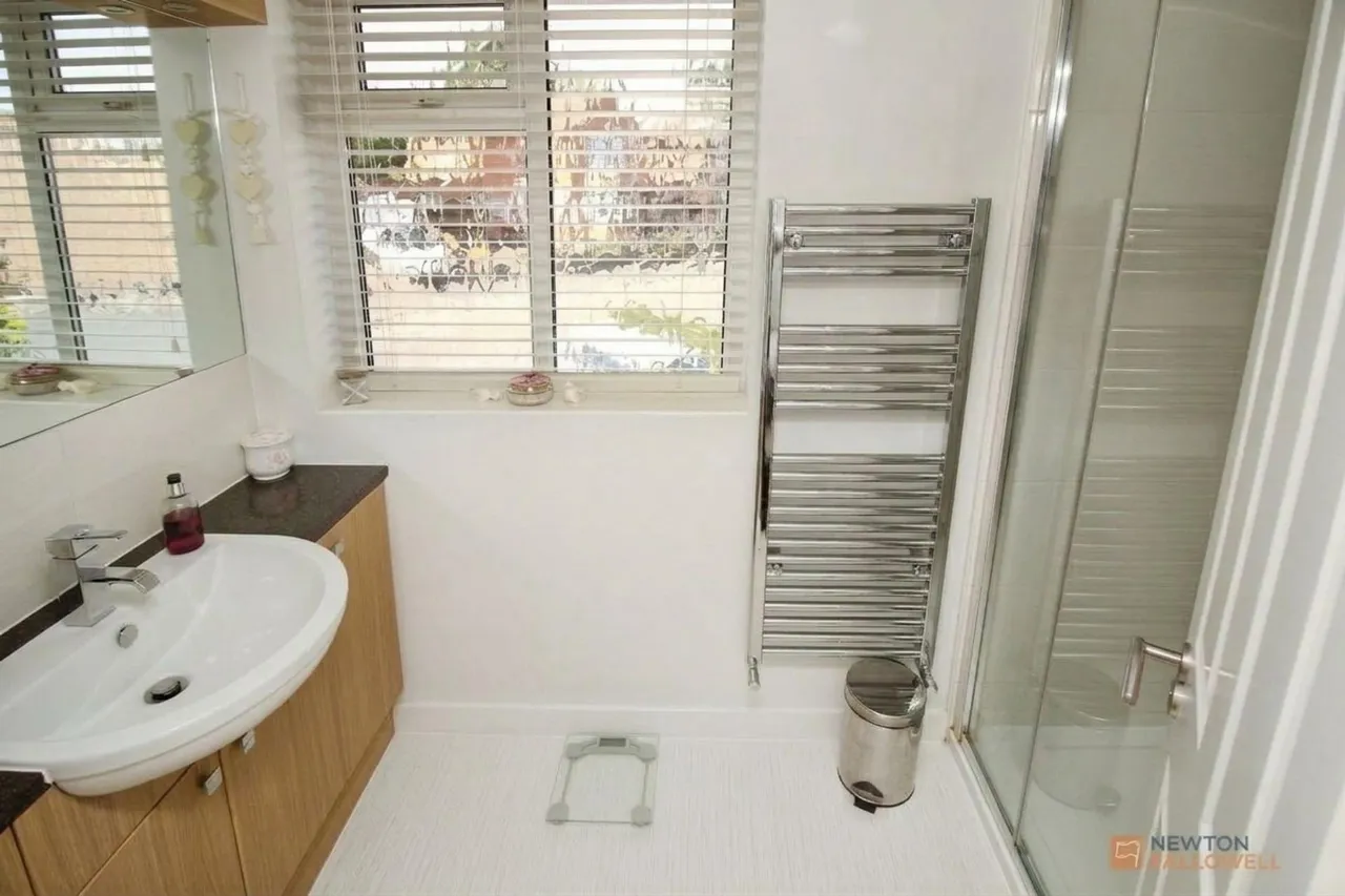 Ambergate Drive, Birstall, LE4, photo 20