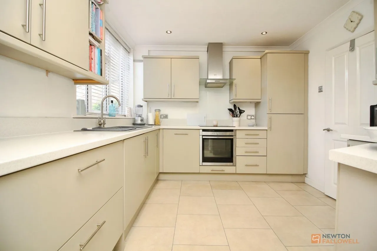 Ambergate Drive, Birstall, LE4, photo 7