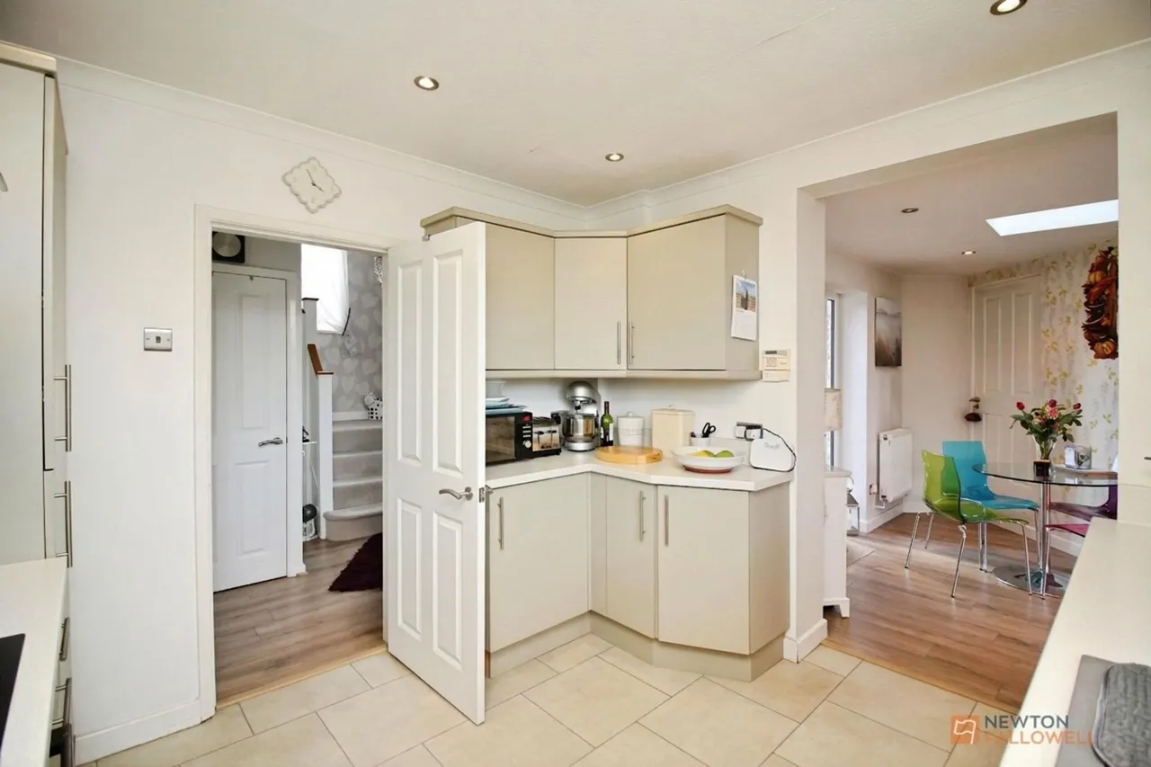 Ambergate Drive, Birstall, LE4, photo 8