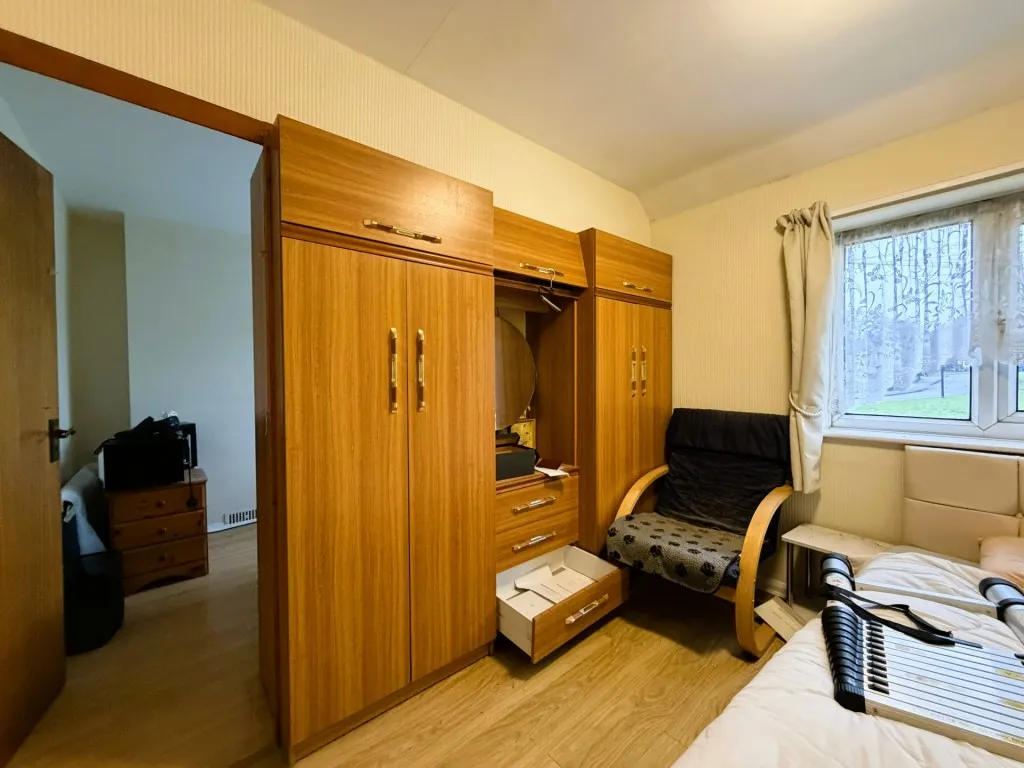 Bishop Street, Alfreton, DE55, photo 8
