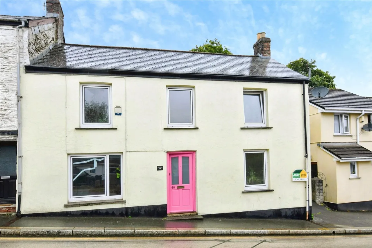 3 bed house for sale, Fore Street, Camelford, PL32