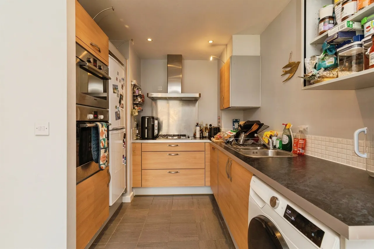 Burton Court, Bristol, photo 6