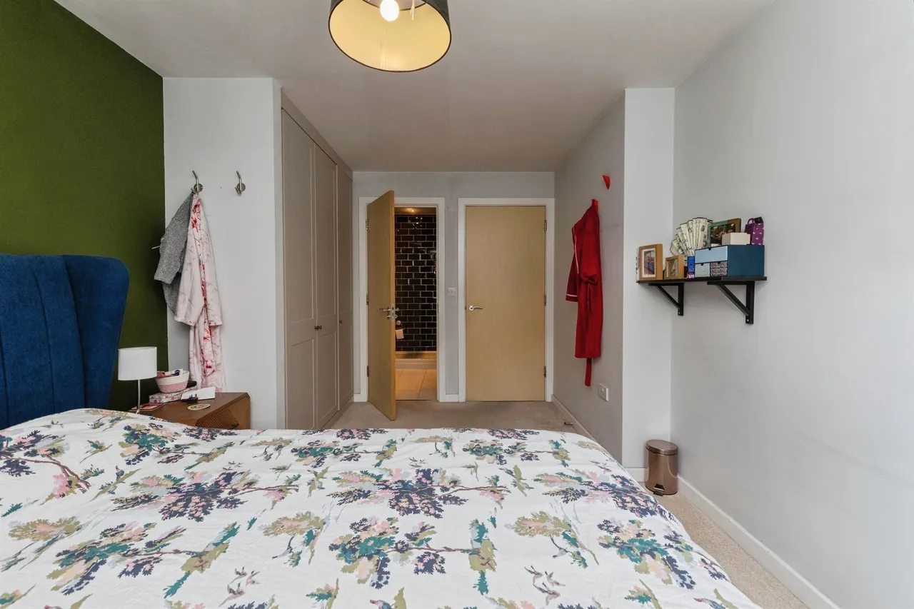 Burton Court, Bristol, photo 9