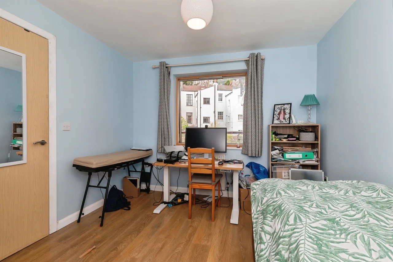 Burton Court, Bristol, photo 12