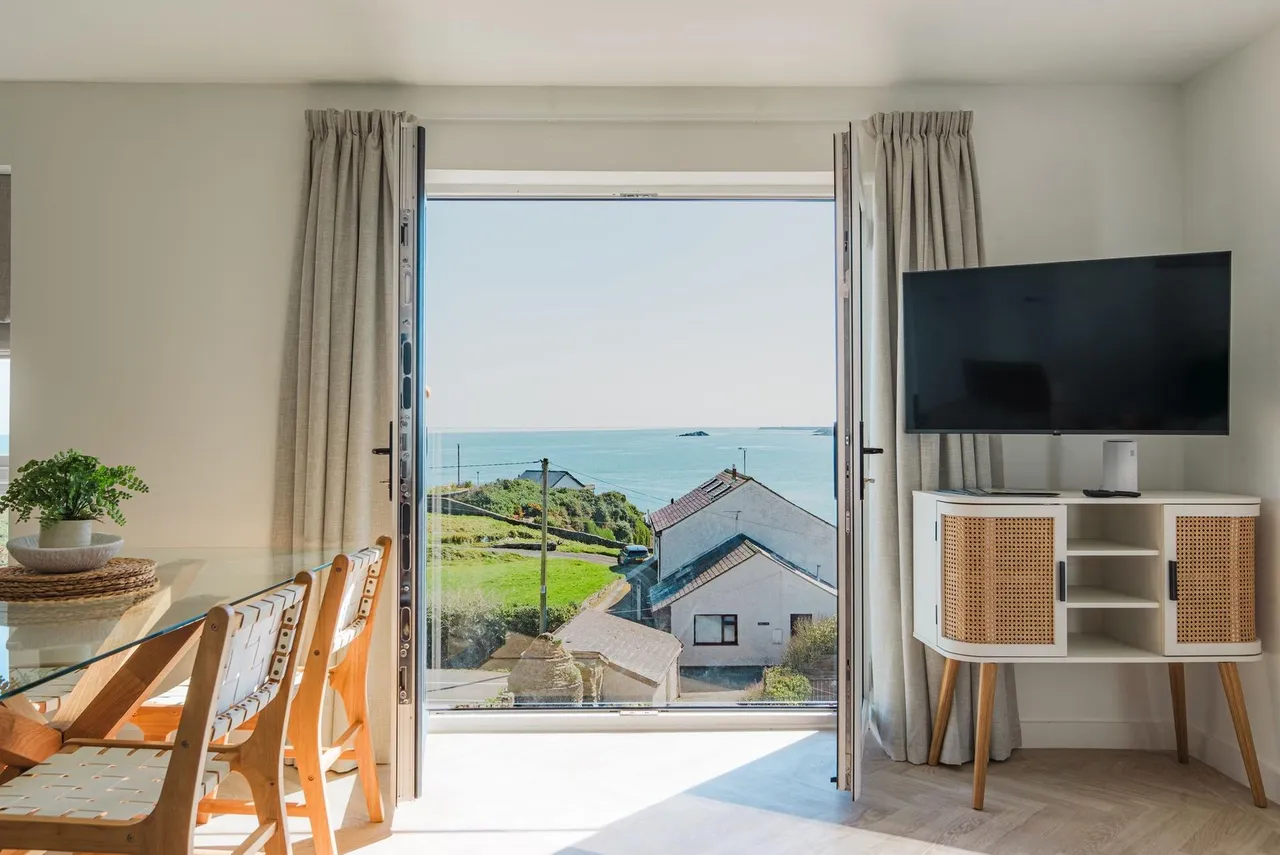Bull Bay, Amlwch, LL68, photo 13