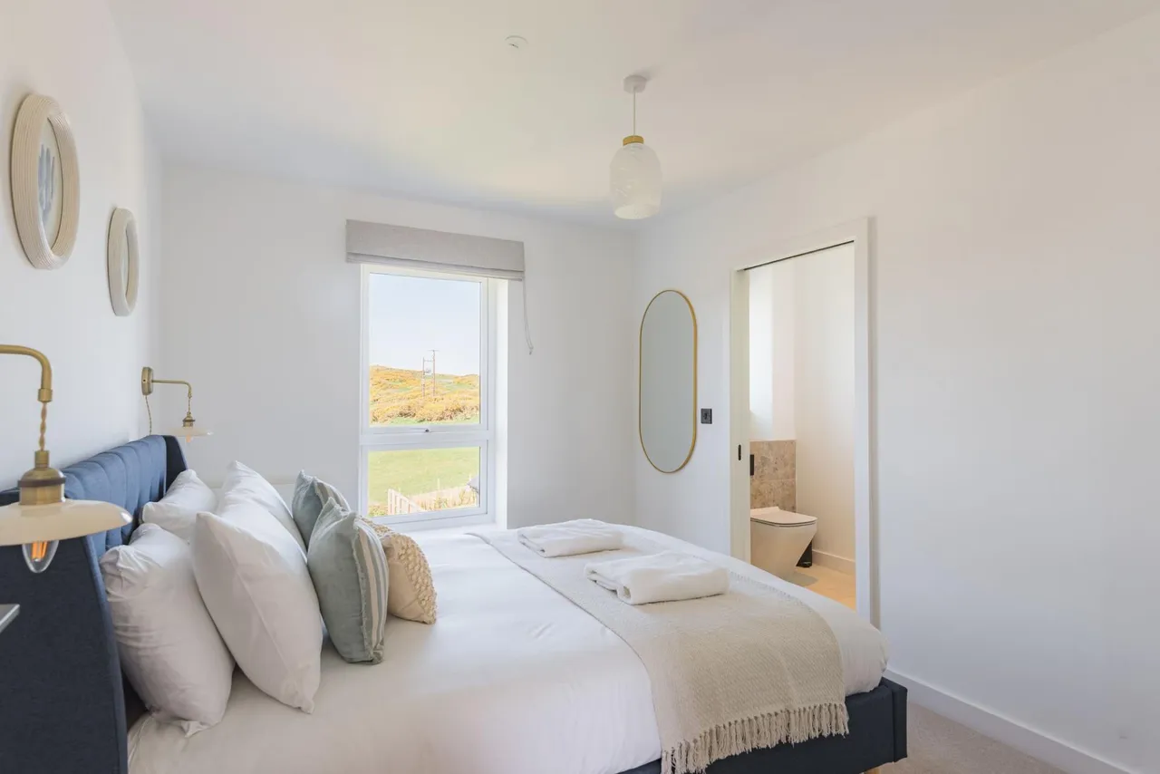 Bull Bay, Amlwch, LL68, photo 15