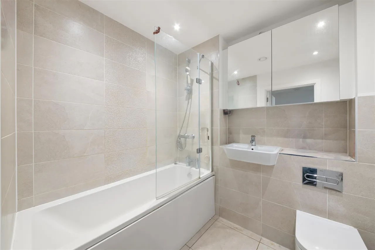 Blyth Road, Hayes, photo 10