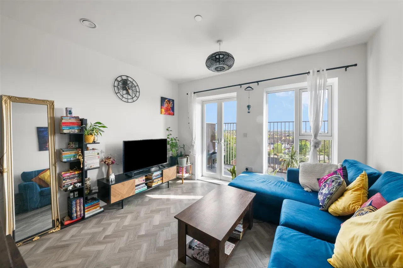 Blyth Road, Hayes, photo 5