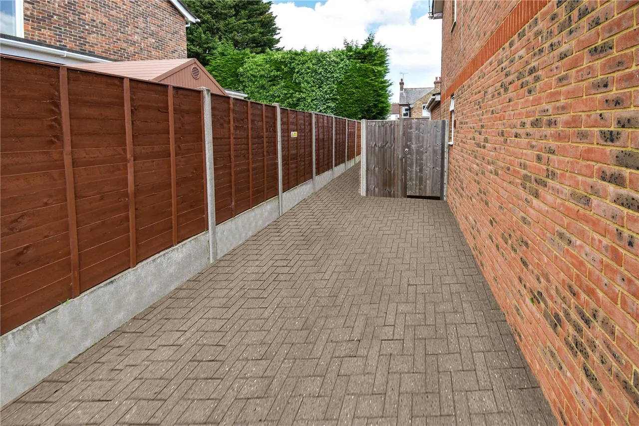 Holly Road, Aldershot, Hampshire, GU12 4SE, photo 14