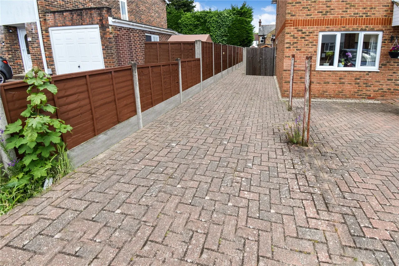 Holly Road, Aldershot, Hampshire, GU12 4SE, photo 15