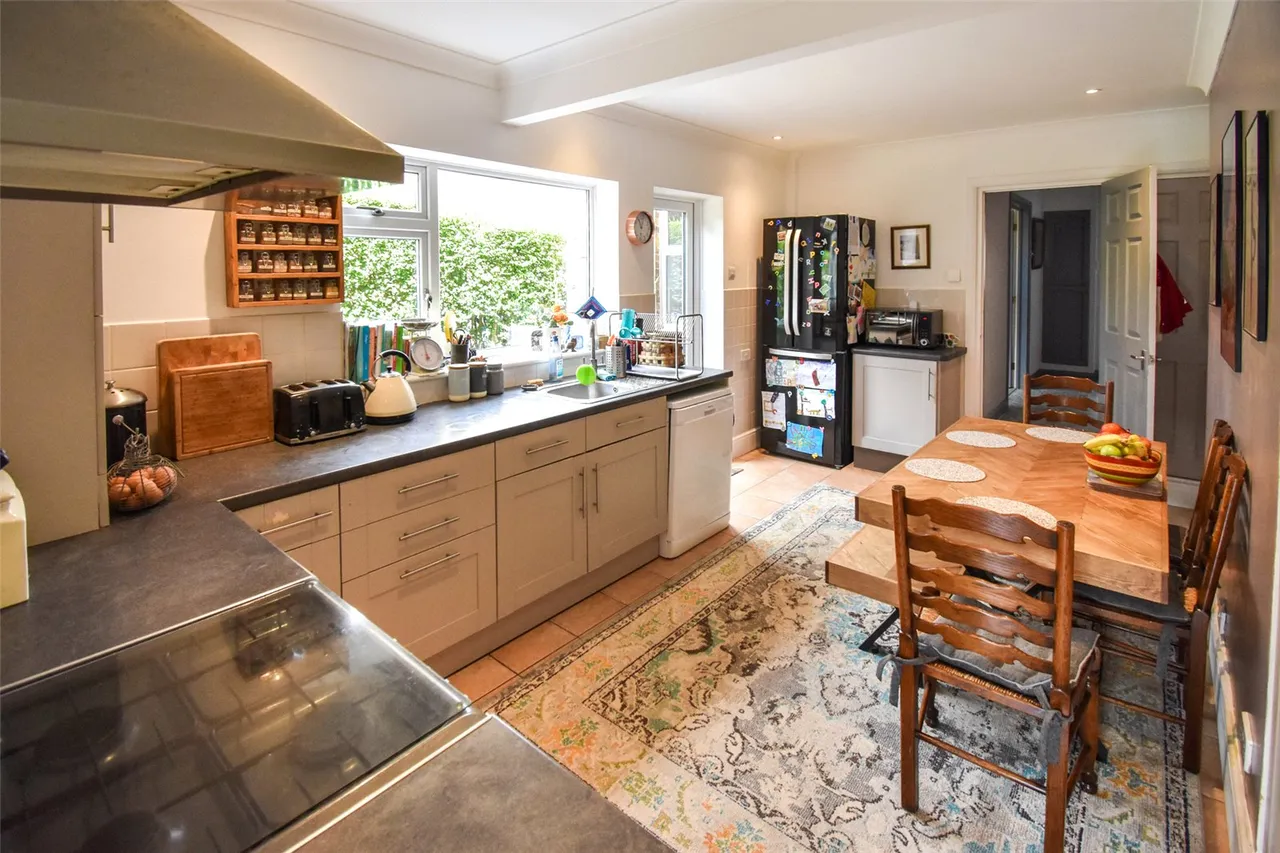 Holly Road, Aldershot, Hampshire, GU12 4SE, photo 6