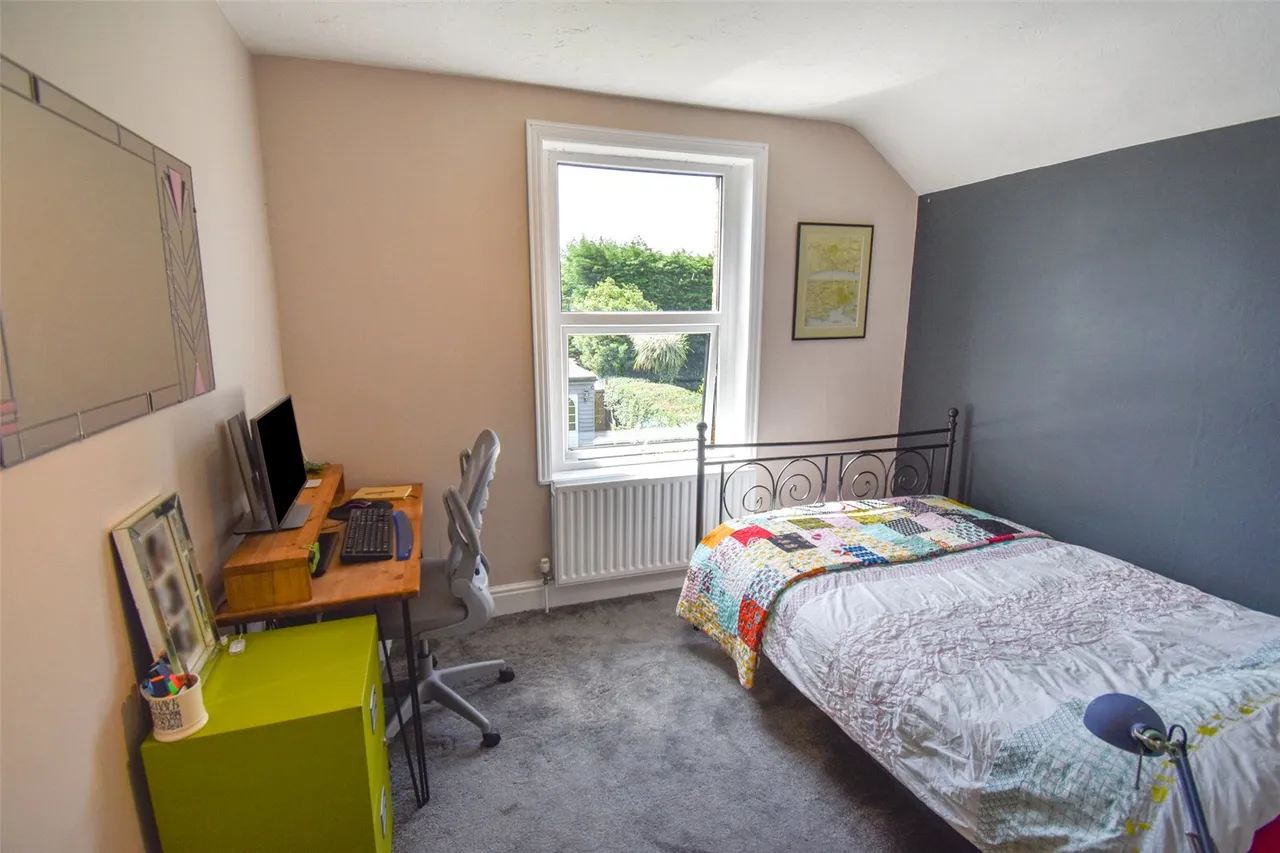 Holly Road, Aldershot, Hampshire, GU12 4SE, photo 9