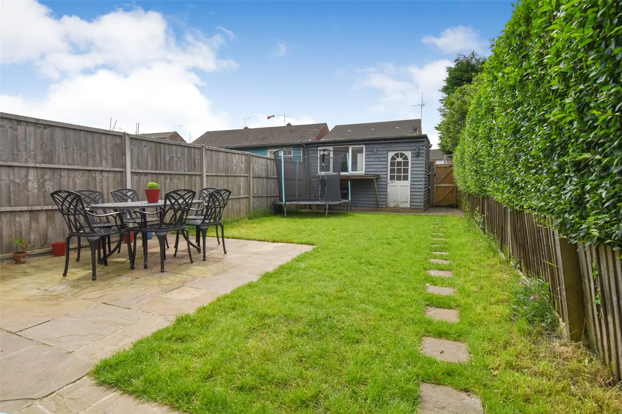 Holly Road, Aldershot, Hampshire, GU12 4SE, photo 4