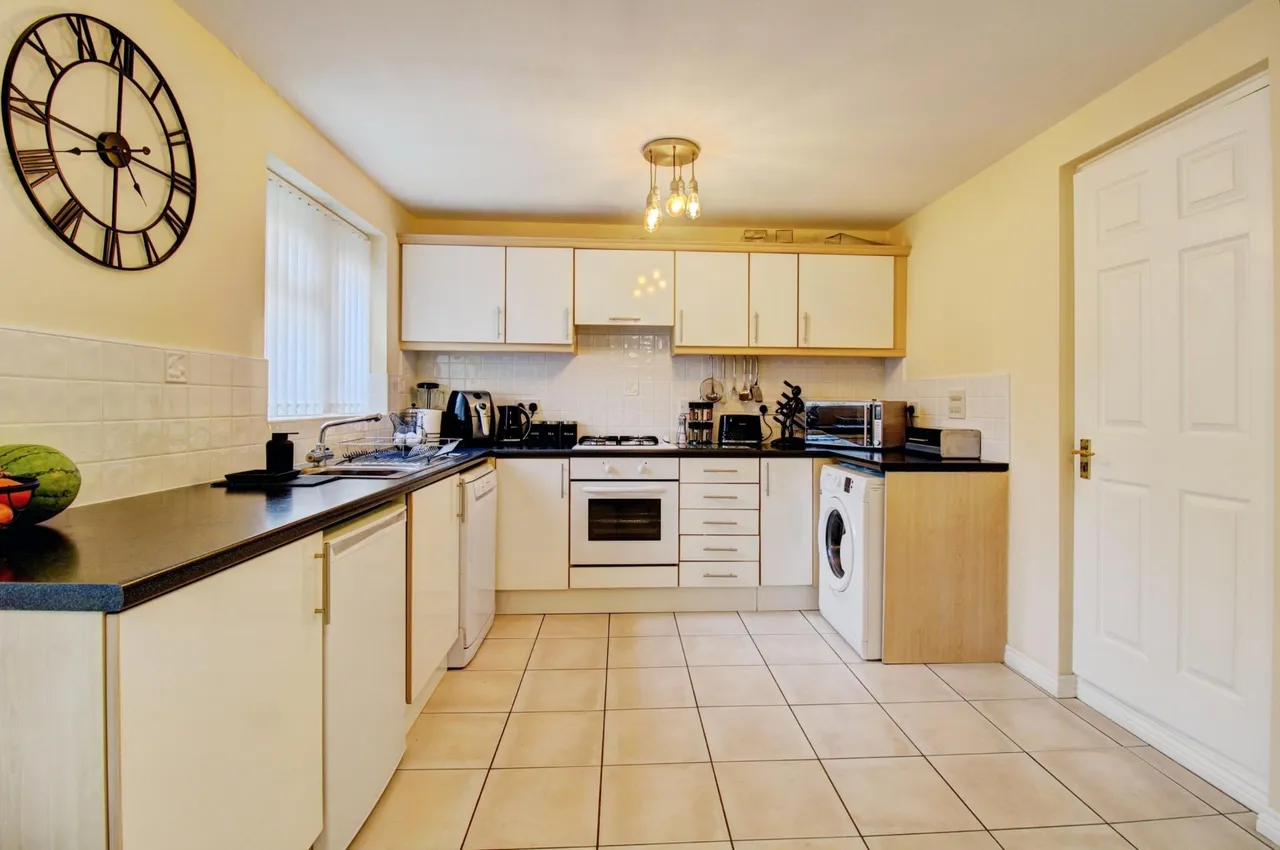 Canterbury Drive, Rugeley, WS15, photo 6