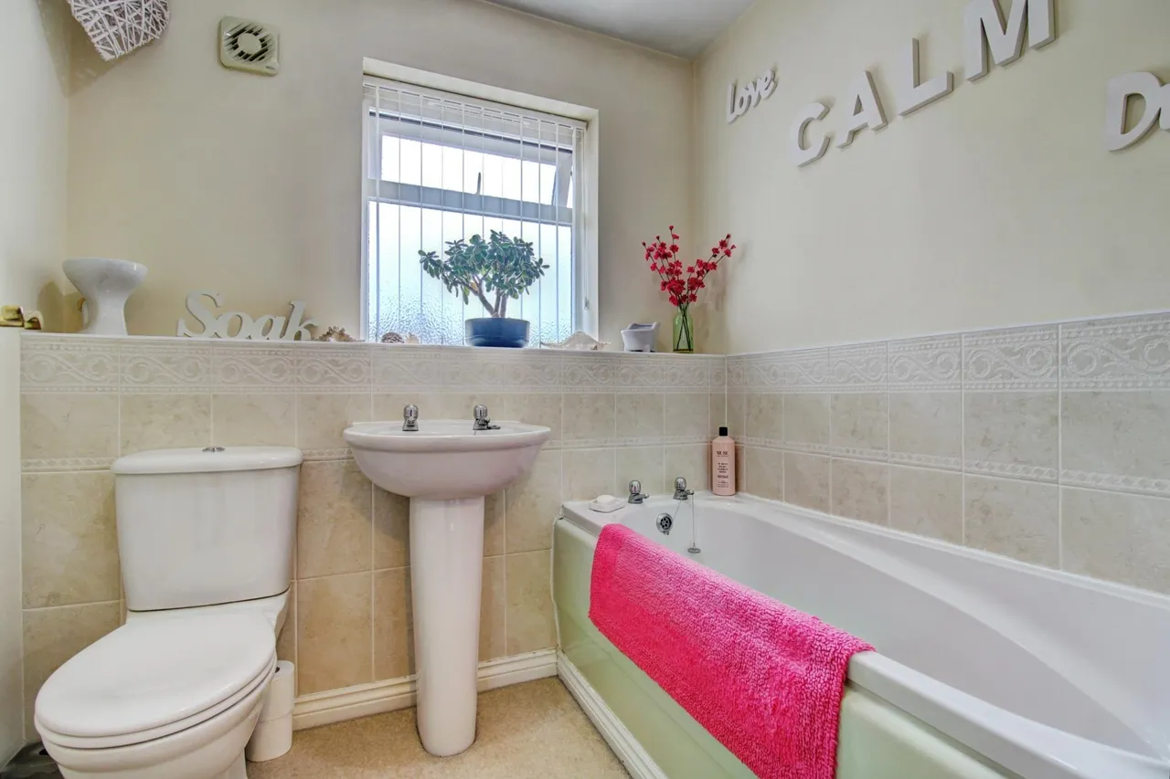 Canterbury Drive, Rugeley, WS15, photo 15