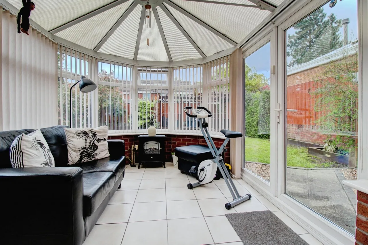 Canterbury Drive, Rugeley, WS15, photo 7