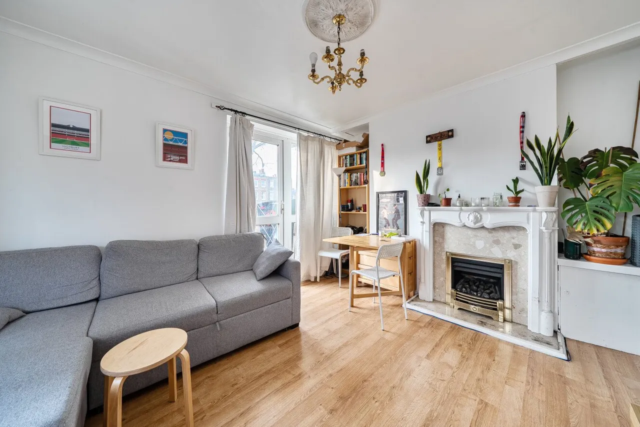 Kennington Park Road, Kennington, London, SE11, photo 3