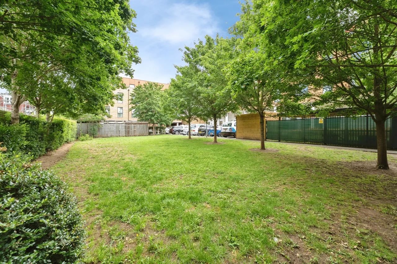 Carshalton Road, Carshalton, SM5, photo 17