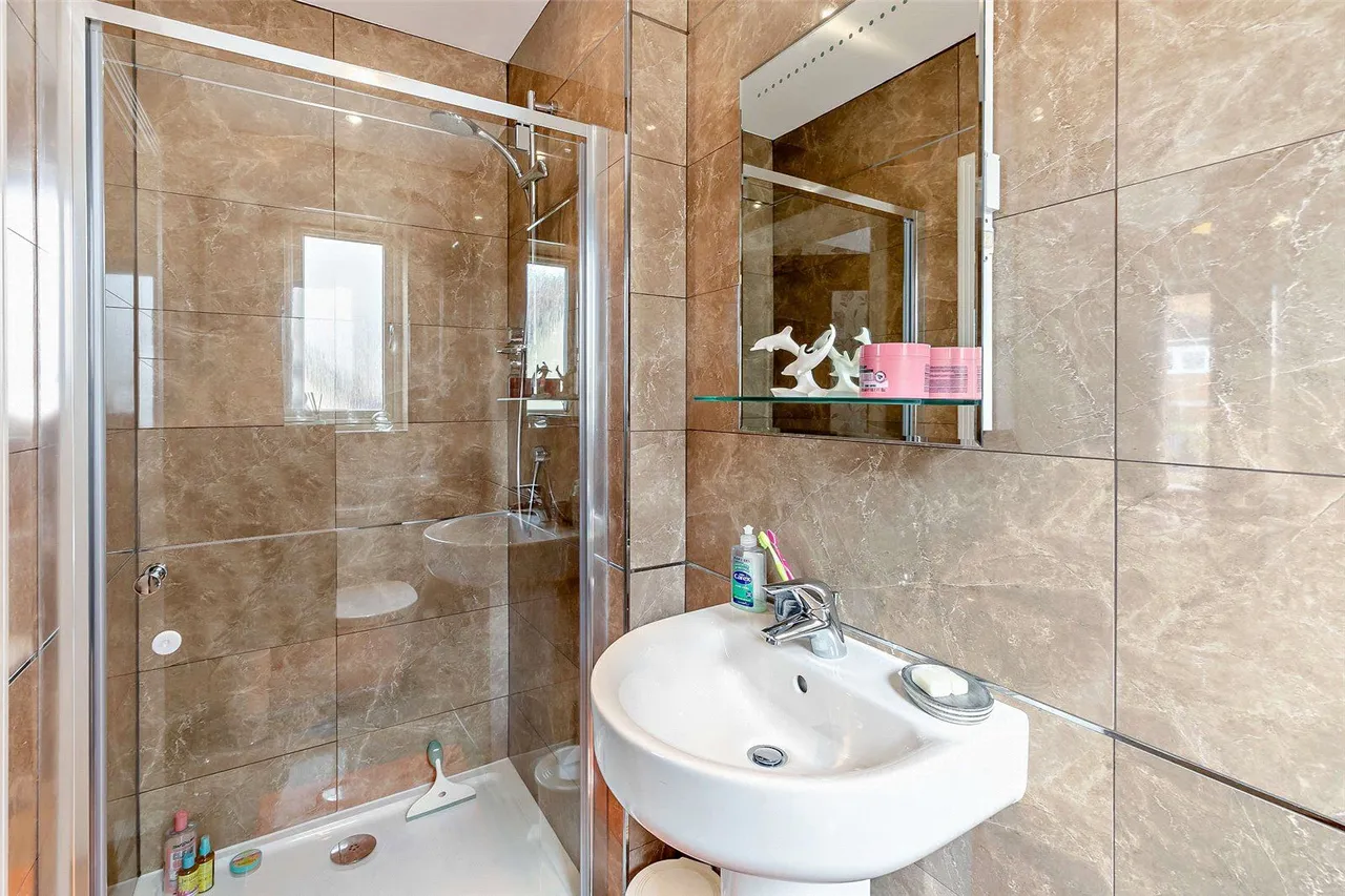 Fulwith Grove, Harrogate, North Yorkshire, HG2 8HN, photo 9