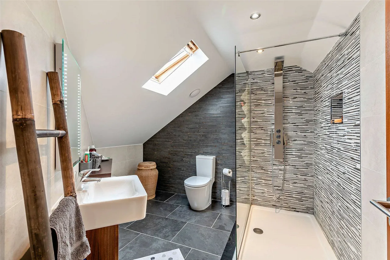 Fulwith Grove, Harrogate, North Yorkshire, HG2 8HN, photo 12