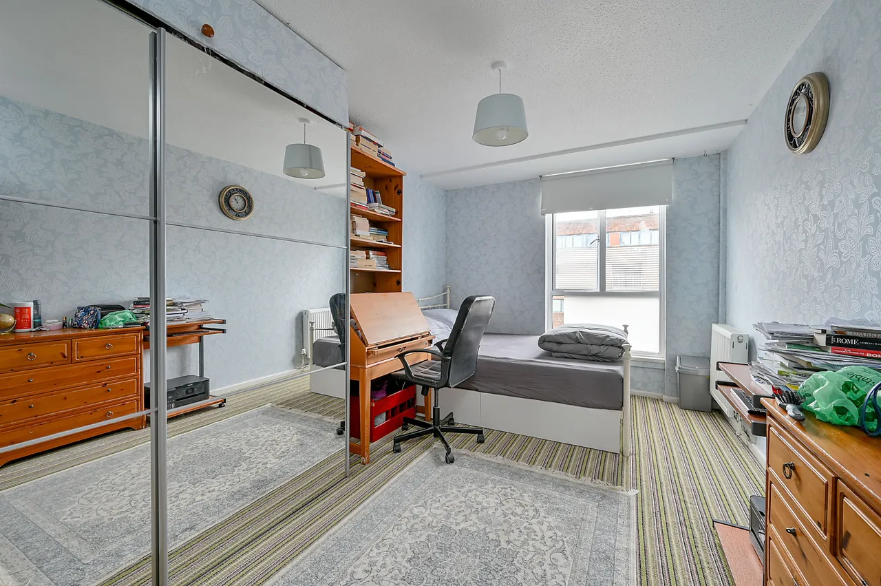 41 Cheyne Path, London, photo 3