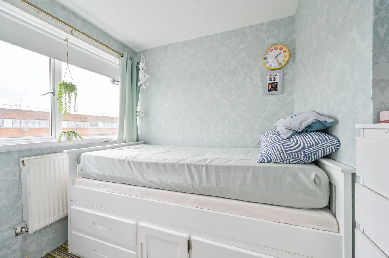 41 Cheyne Path, London, photo 9
