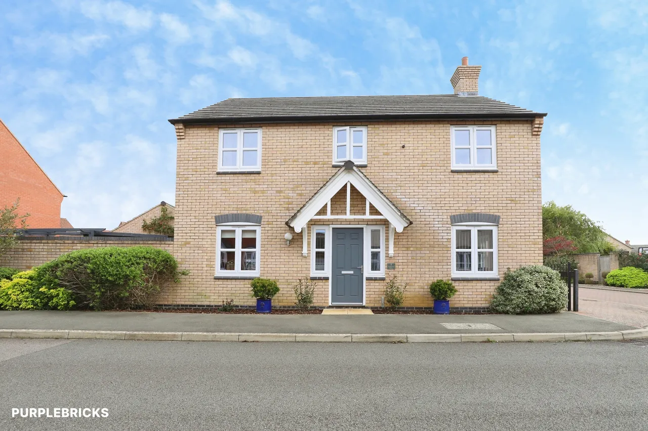 4 bed house for sale, Kempton Drive, Oakham, LE15