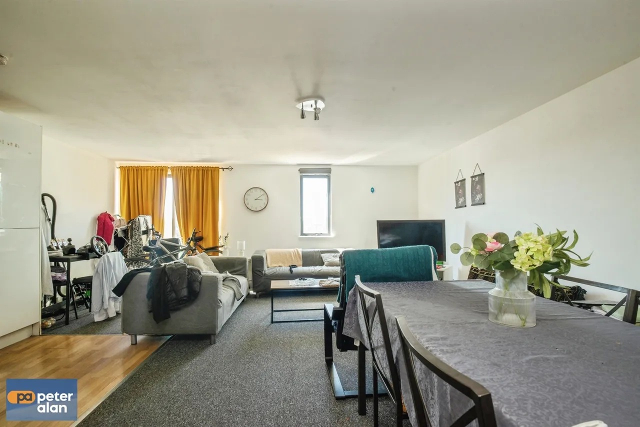 Cowbridge Road East Cardiff, CF11, photo 3