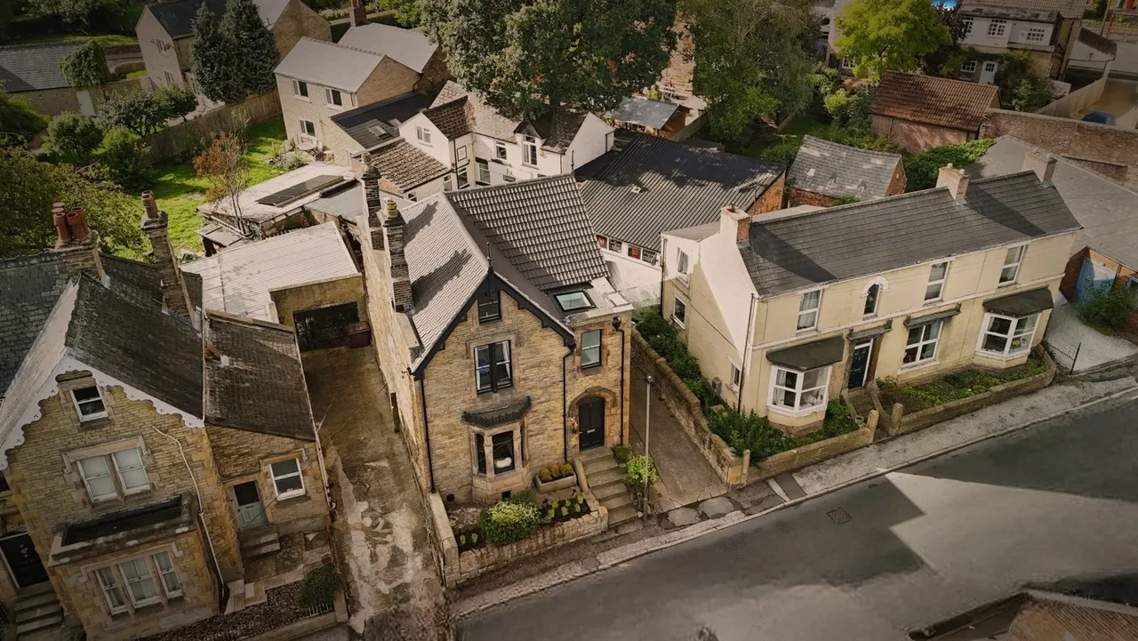 Station Road, Eckington, S21, photo 31