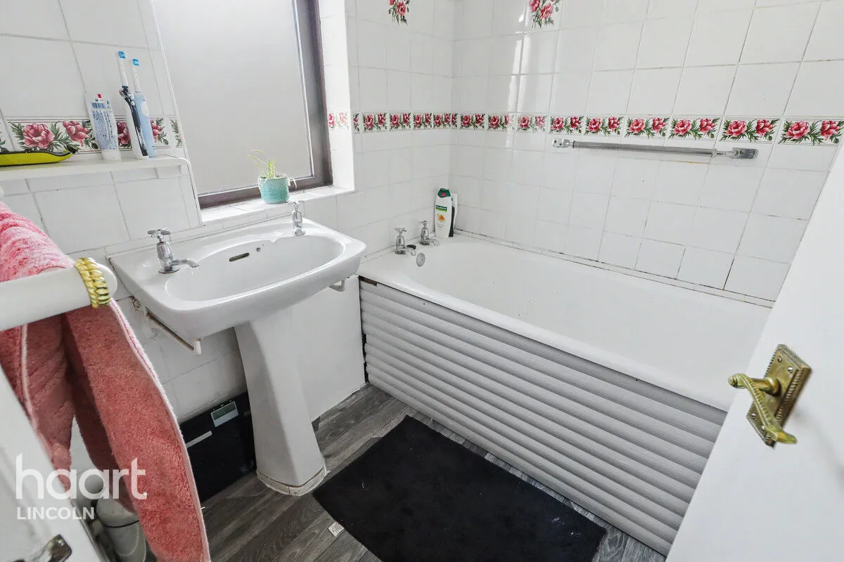 Hutson Drive, North Hykeham, LN6, photo 20