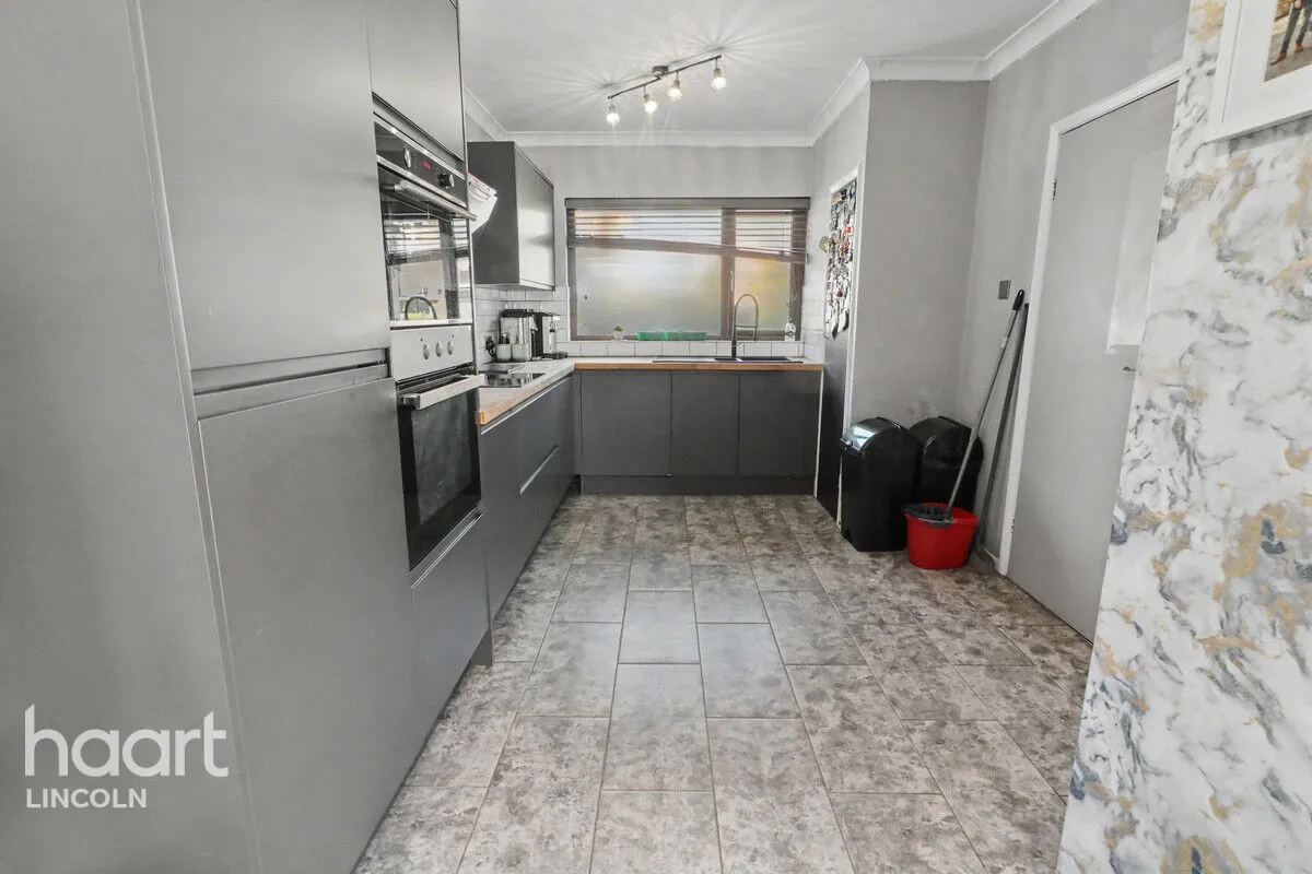 Hutson Drive, North Hykeham, LN6, photo 7