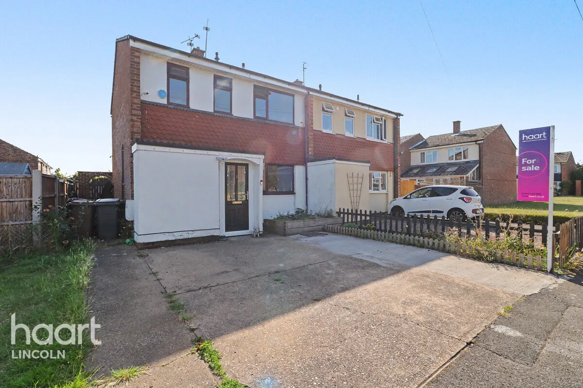 3 bed house for sale, Hutson Drive, North Hykeham, LN6